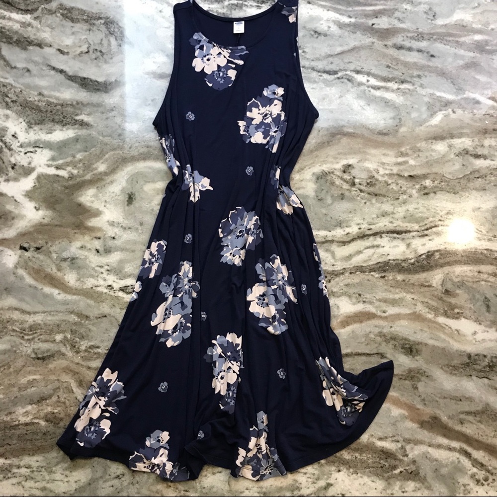 Navy floral sundress (Old navy)